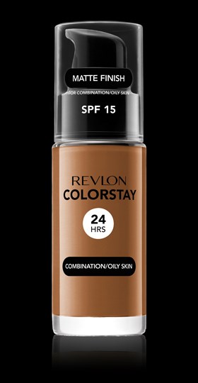 En Revlon foundationsflaska med SPF 15, matt finish och Tål 24 timmar för fet hy, mot en svart bakgrund.