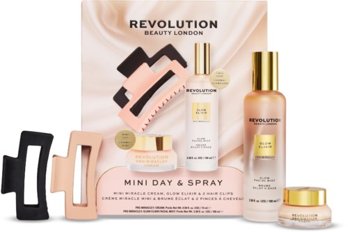 Revolution Beauty London huidverzorging en make-up mini set met crème, spray en brushes in verpakking.