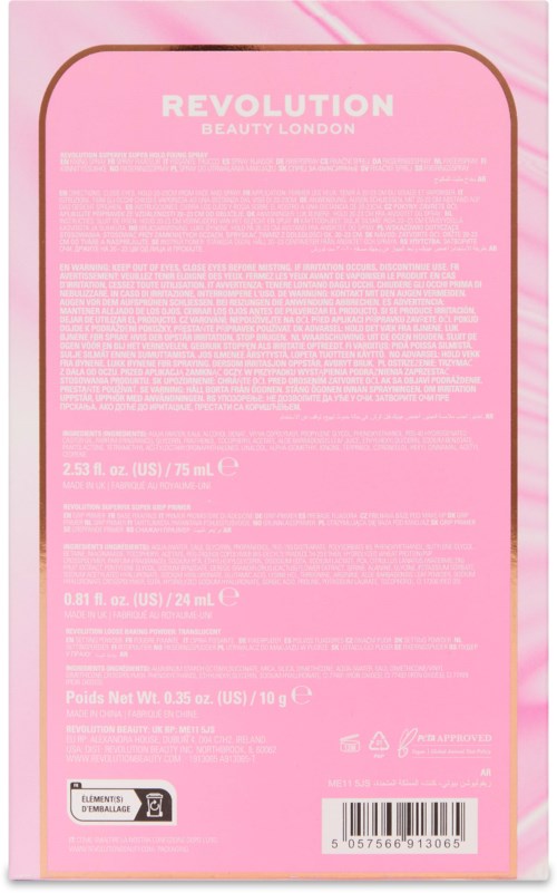 Pinkfarbige Verpackungsbox mit weißen Text und Barcode, zeigt Produktinformationen und Inhaltsstoffe für Revolution Beauty London.