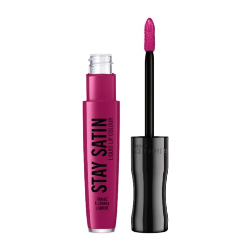 Rosa läppglansrör med svart lock, etiketten säger 'Stay Satin' och 'Liquid Lip Colour'.