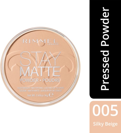 En rund beholder med Rimmel Stay Matte pulver, nyanse 005 Silky Beige, med svart etikett på høyre side.