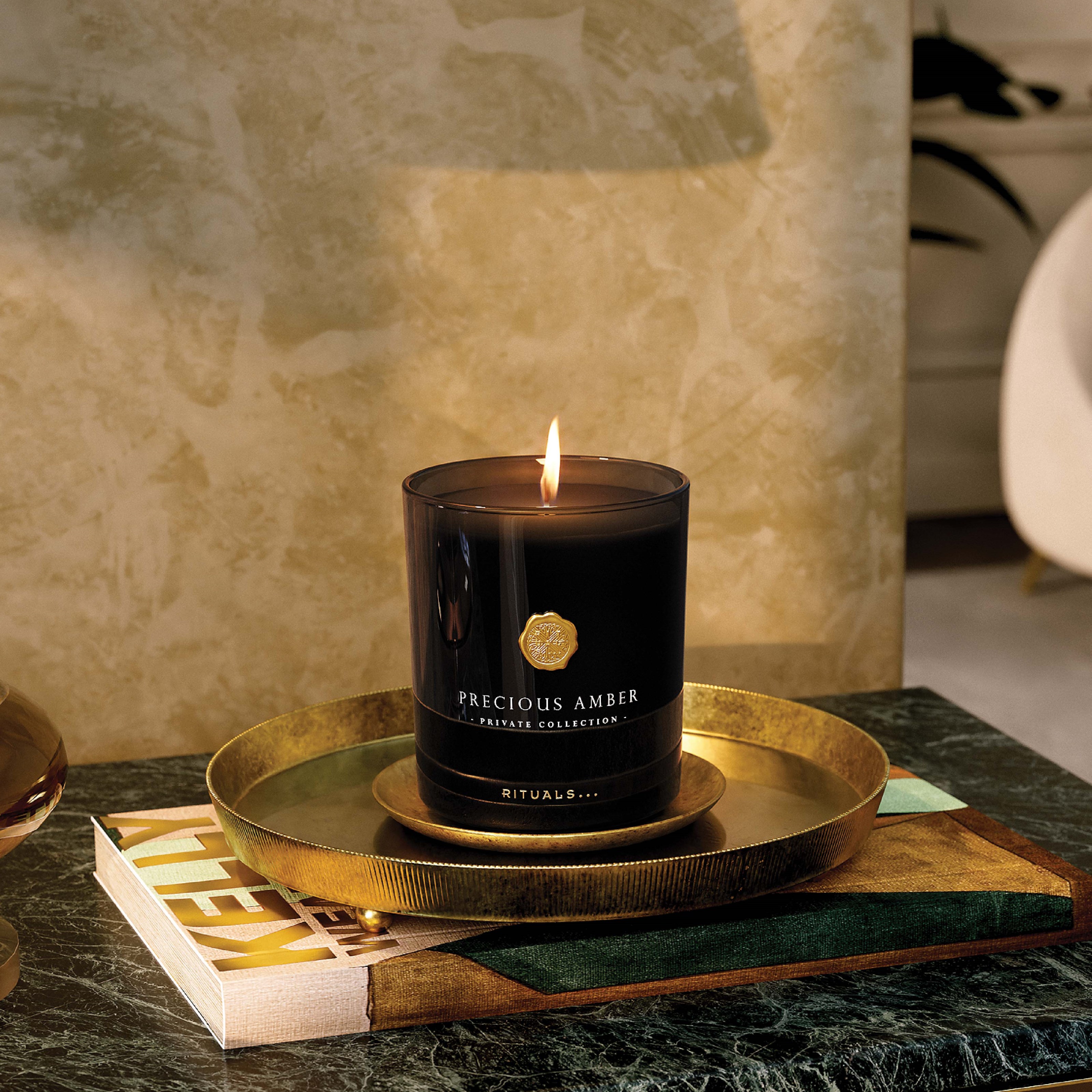Rituals Precious Amber Scented Candle 360 g (obrázok 4)