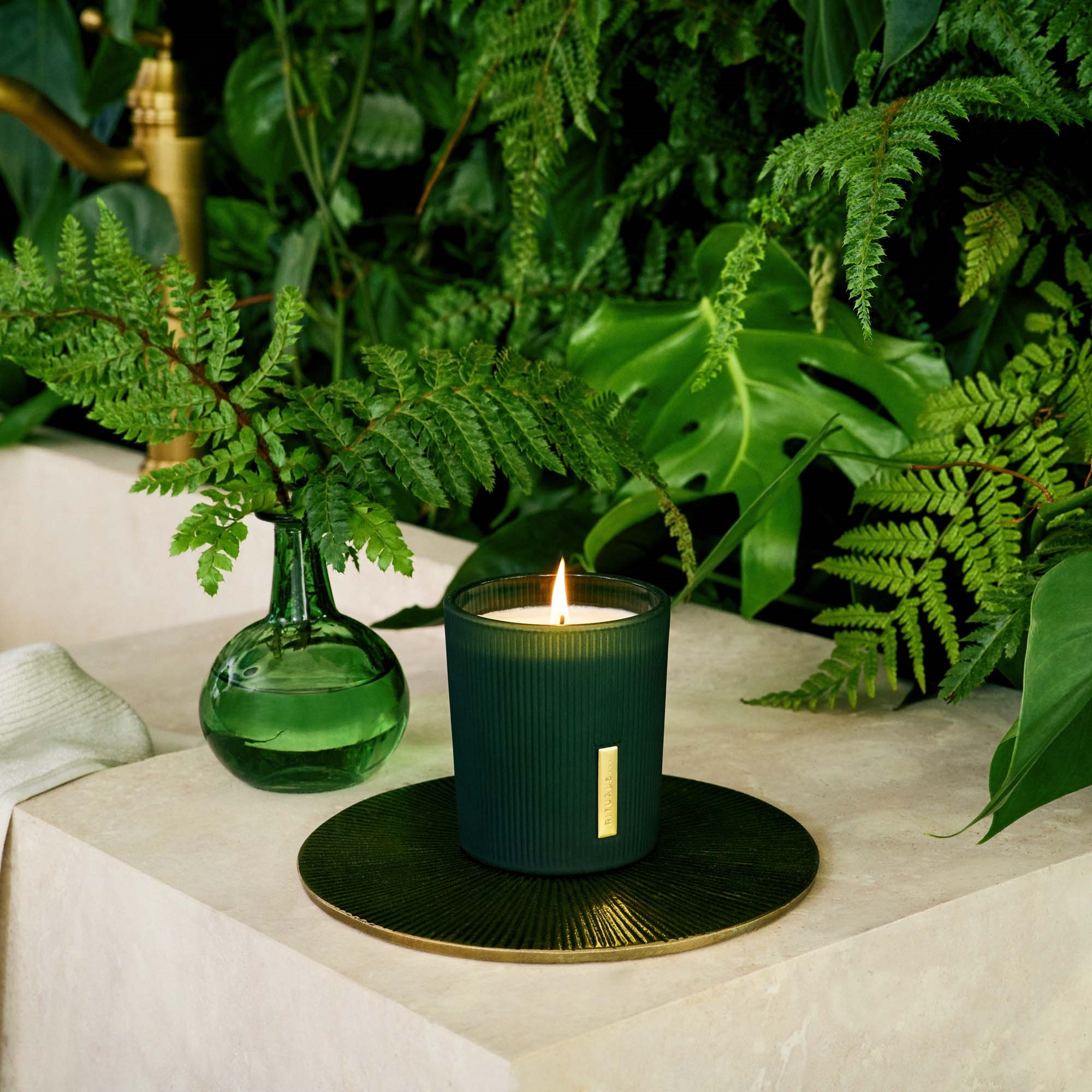 Rituals The Ritual of Jing Home Fragrance Świeca Zapachowa - Subtelnie (obrázok 5)