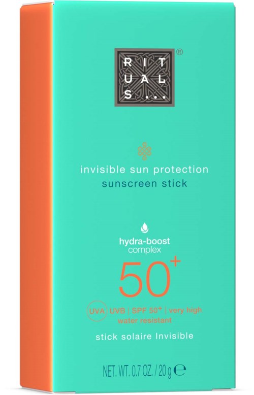 Een doos met zonnebrandstick met 50+ bescherming, gemarkeerd als onzichtbaar en waterbestendig.