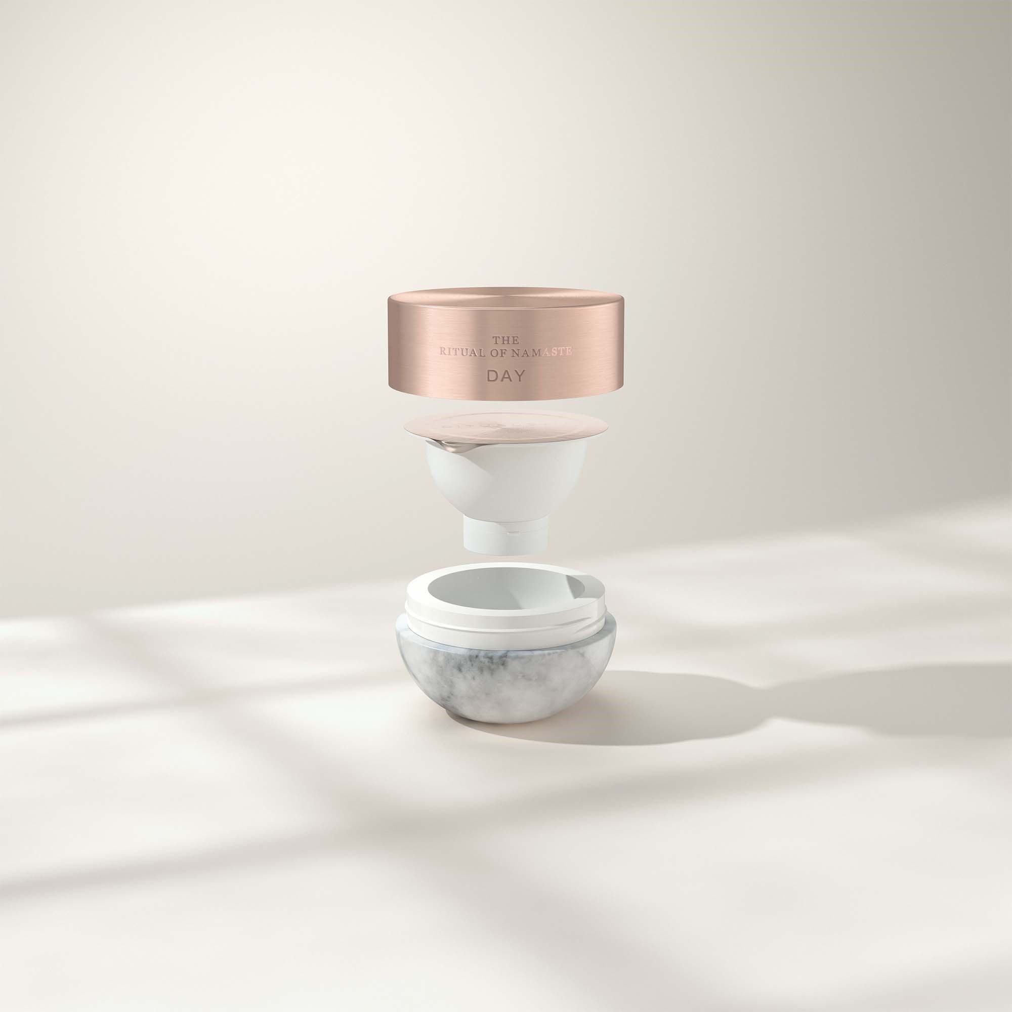 Rituals The Ritual of Namaste Glow Ageing Day Cream Refill 50 ml (obrázok 3)
