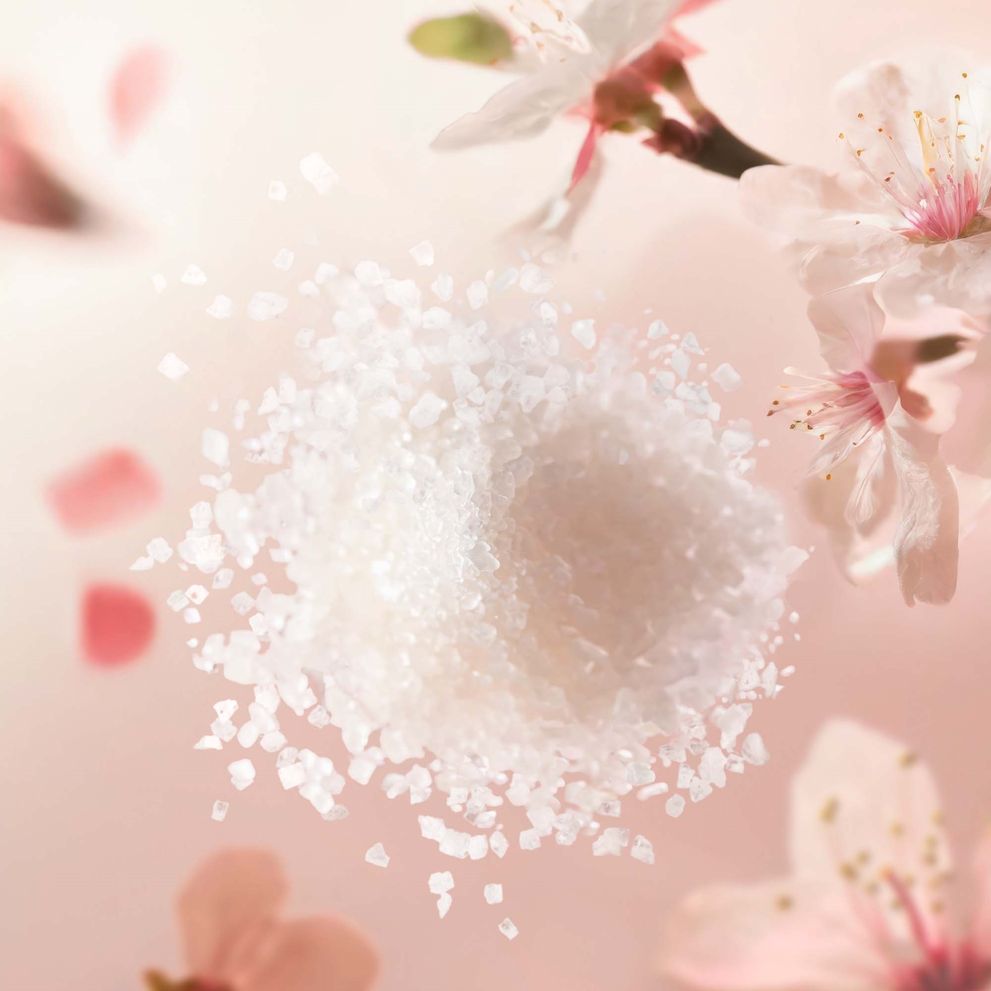 Rituals The Ritual of Sakura Cukrowy Peeling Do Ciała - Kwiatowy- Kwia (obrázok 3)