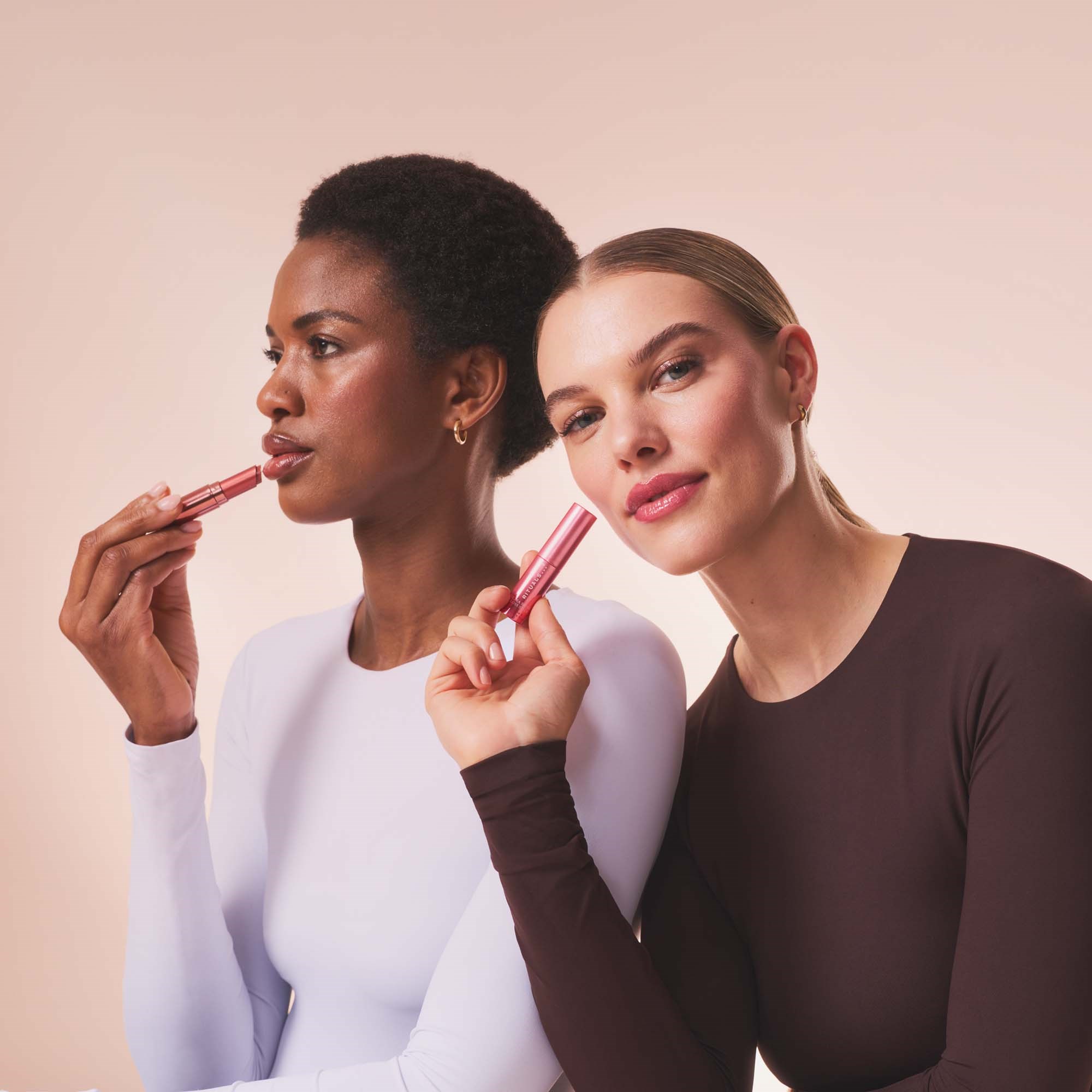 Rituals Ultra Shine Gloss Stick Cheeky (zdjęcie 9)
