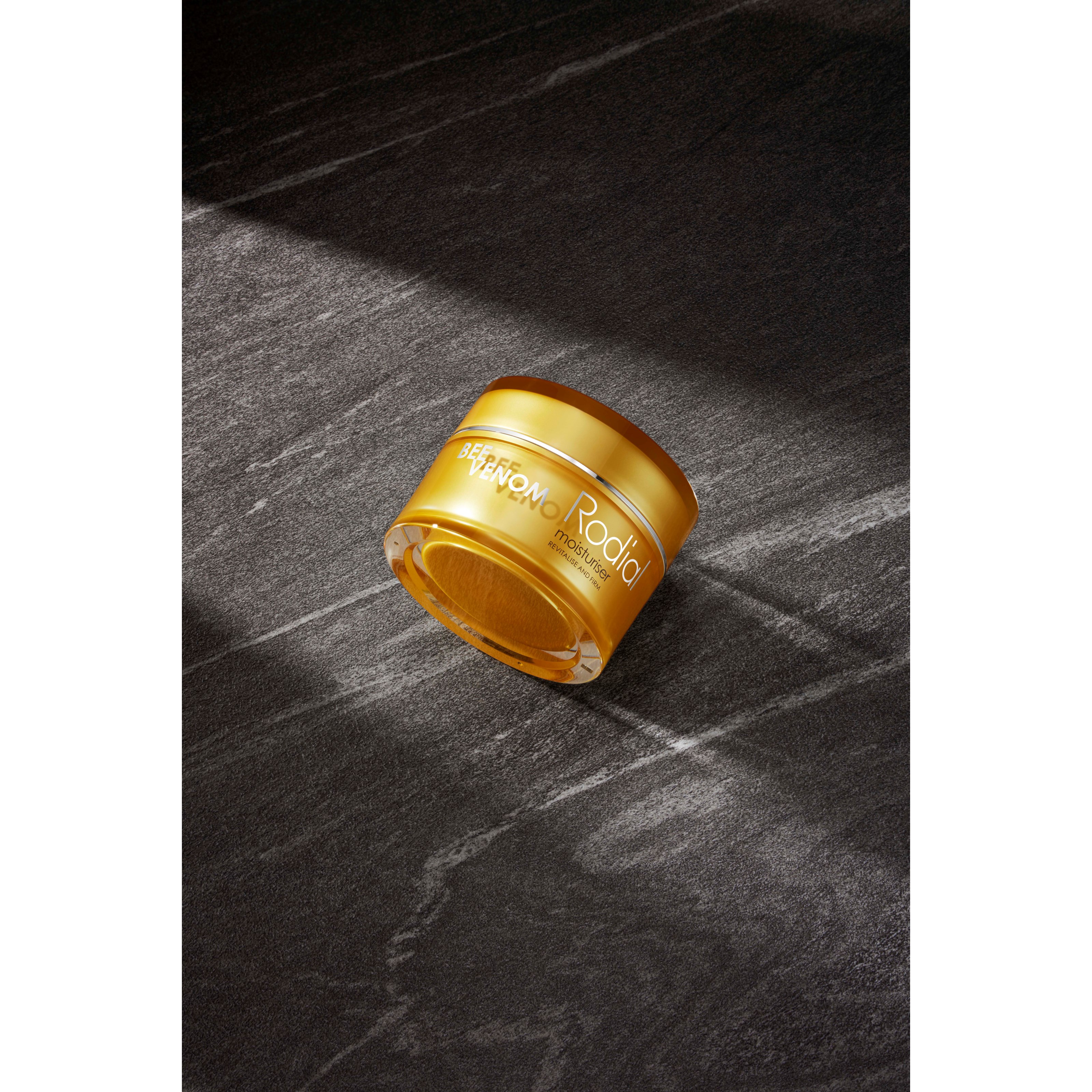 Rodial Bee Venom Moisturiser 50 ml (obrázok 3)