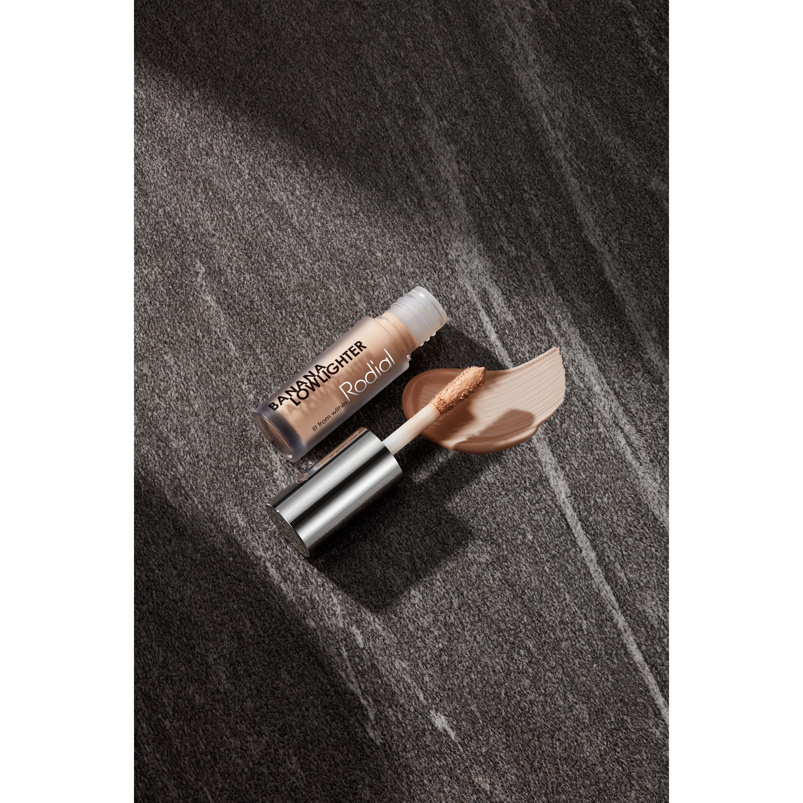 Rodial Deluxe Banana Lowlighter (obrázok 4)