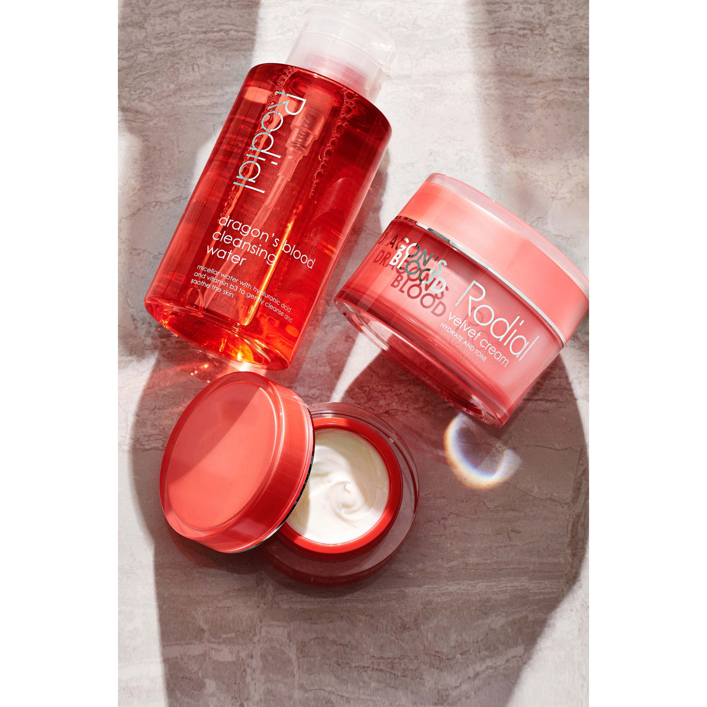 Rodial Dragon's Blood Hyaluronic Night Cream 50 ml (obrázok 4)
