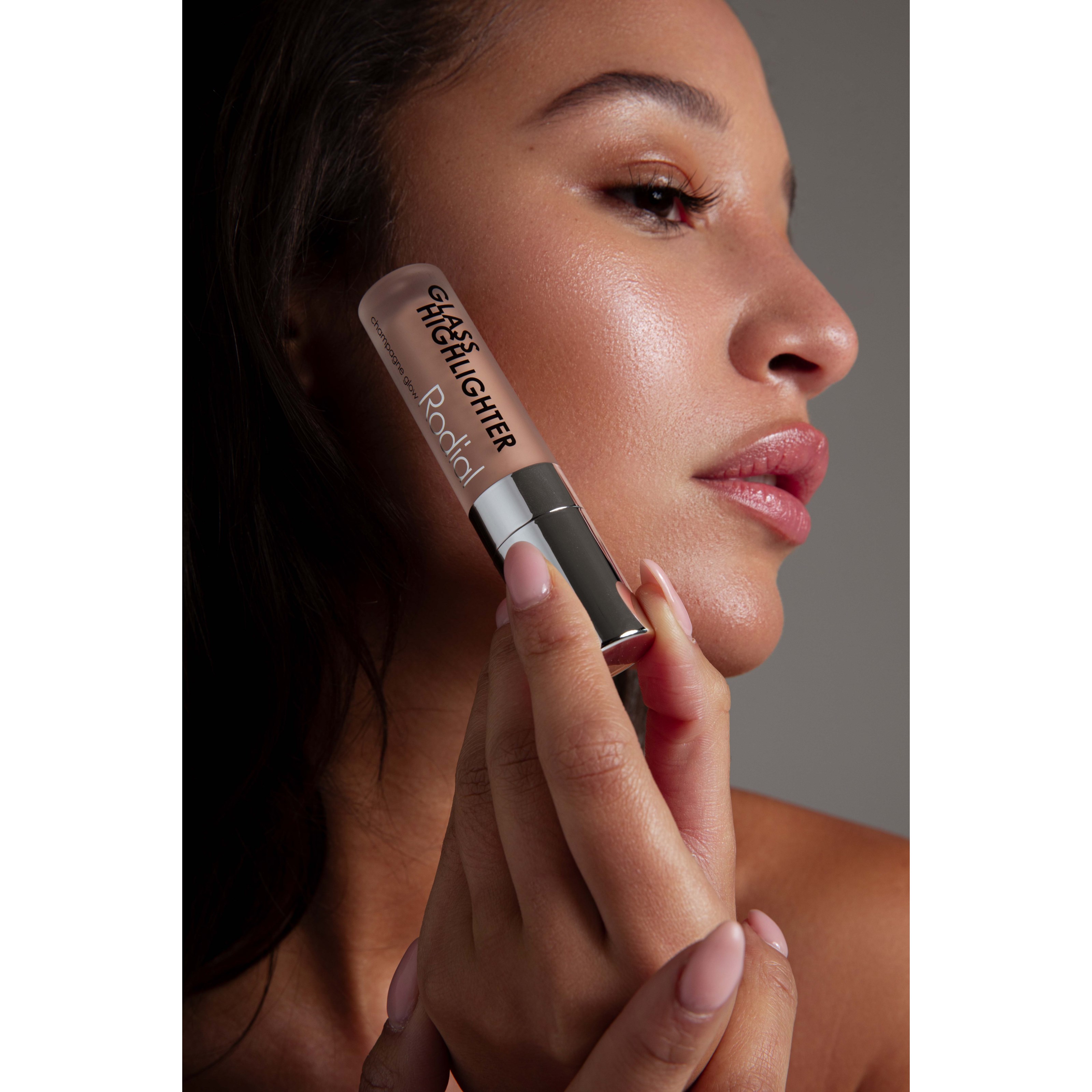Rodial Glass Highlighter 4,5 ml (obrázok 10)