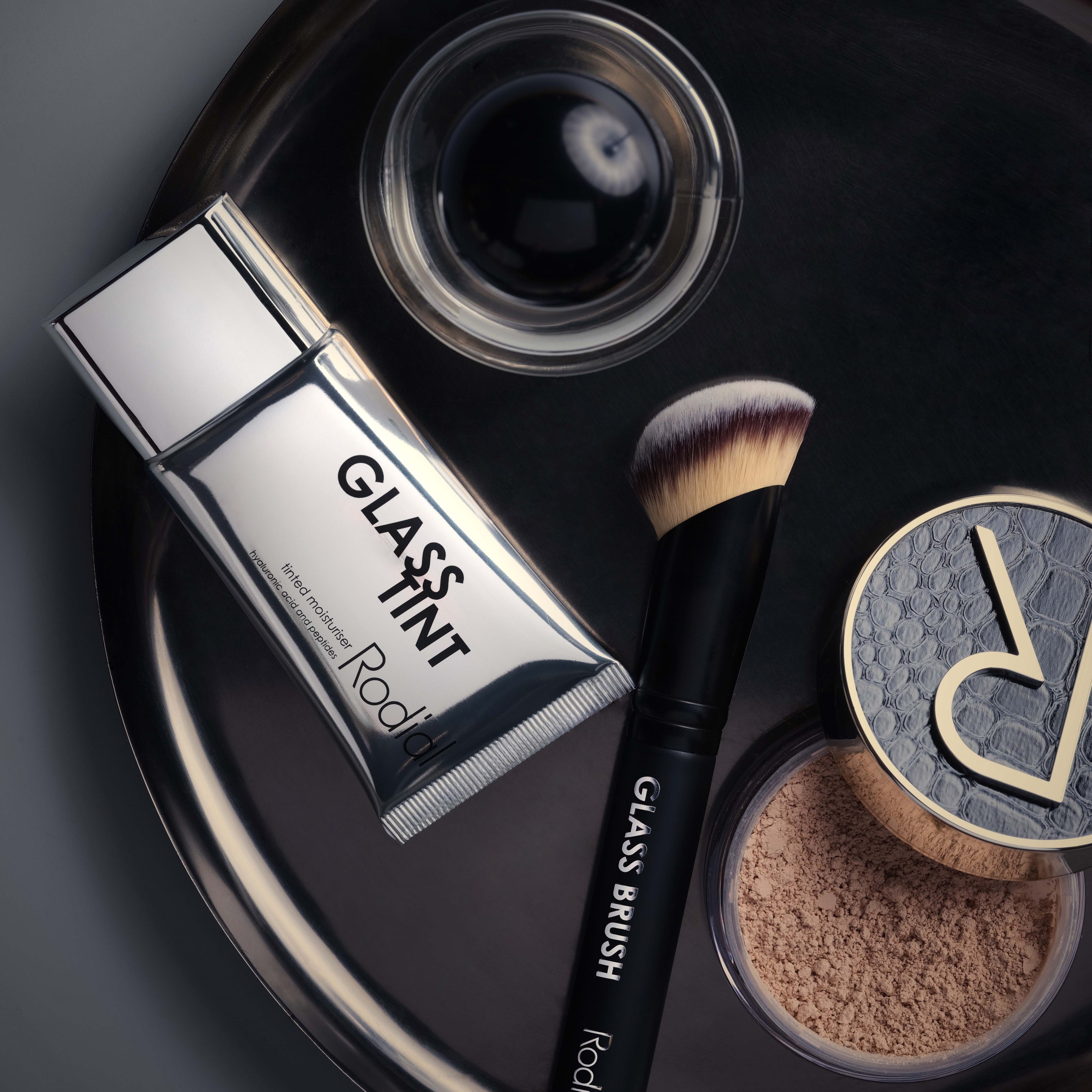 Rodial Glass Tint Shade 4 / RIO (obrázok 5)