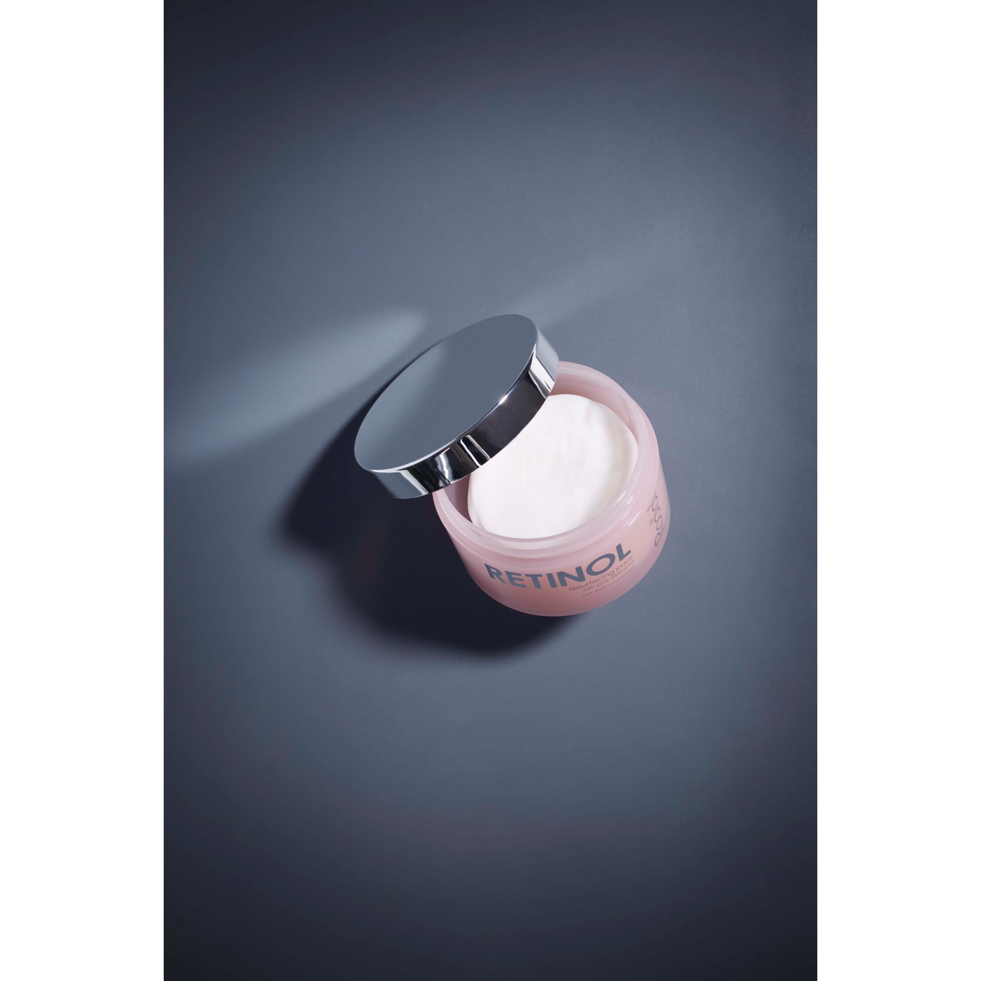 Rodial Pink Diamond Retinol Resurfacing Pads (obrázok 4)