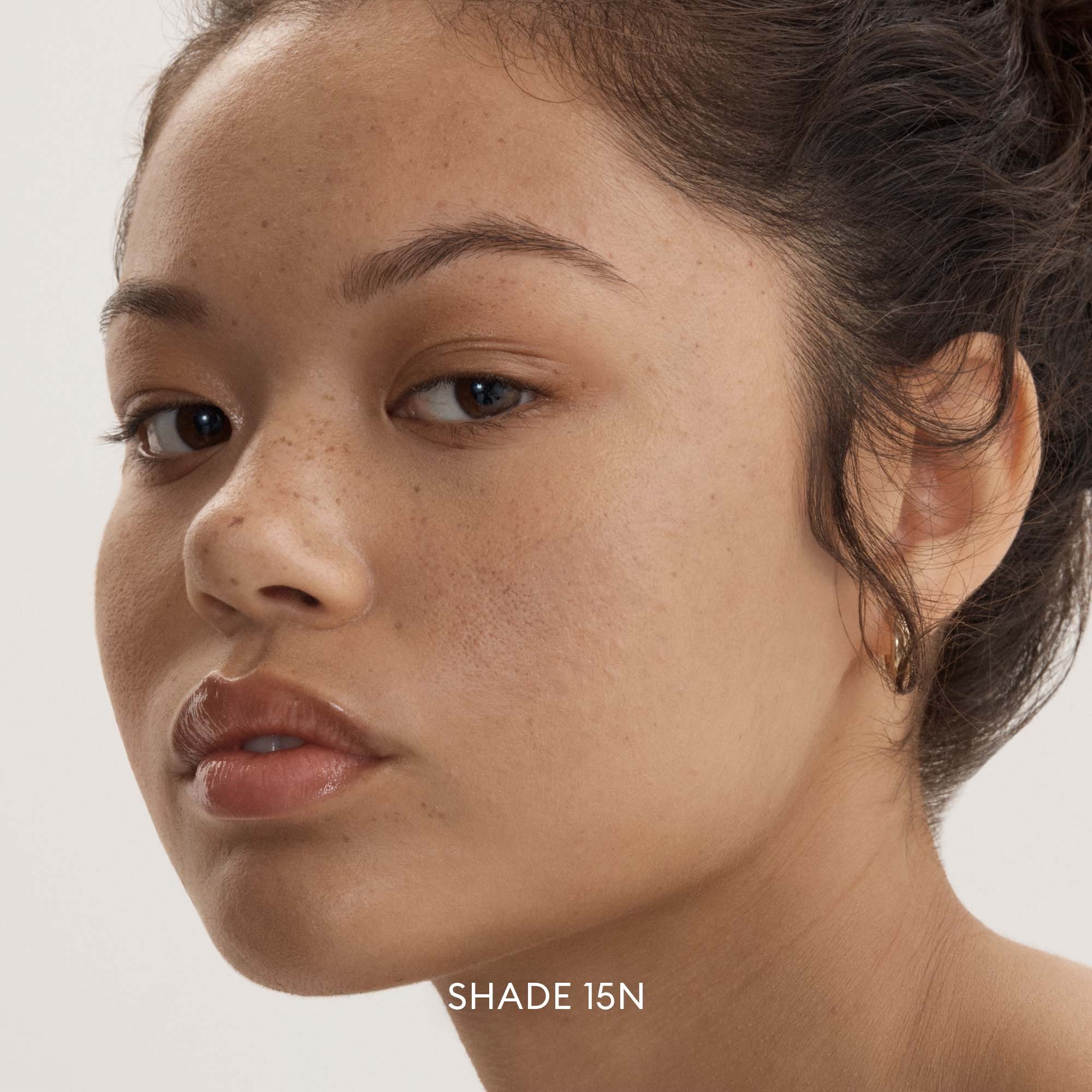 Rose Inc Softlight Skin-Smoothing Liquid Foundation 15N Medium Neutral (obrázok 6)