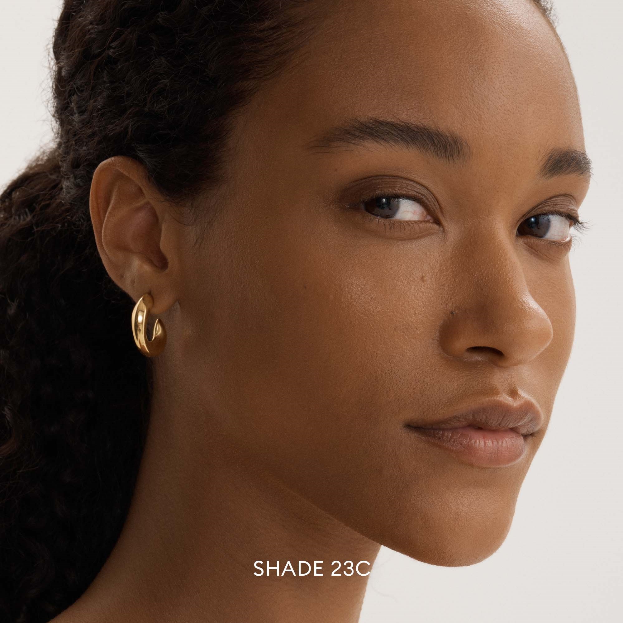 Rose Inc Softlight Skin-Smoothing Liquid Foundation 23C Medium-Deep Co (obrázok 6)