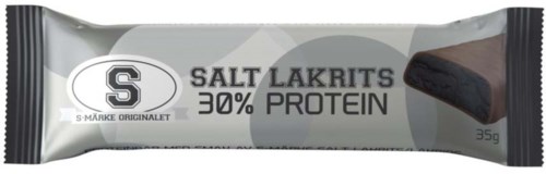 Salt Lakrits proteinbar med smag af sort lakrids og 30% proteinindhold, vejer 35 gram.