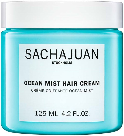 Blå krukke med Sachajuan Ocean Mist Hair Cream fra Stockholm, hvit lokk, 125 ml størrelse.