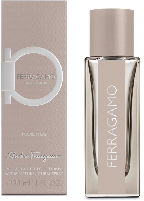 Tuoksupullo ja sen pahvi, molemmat beiget ja valkoisella tekstillä, nimetty 'FERRAGAMO' ja 'SALVATORE FERRAGAMO'.