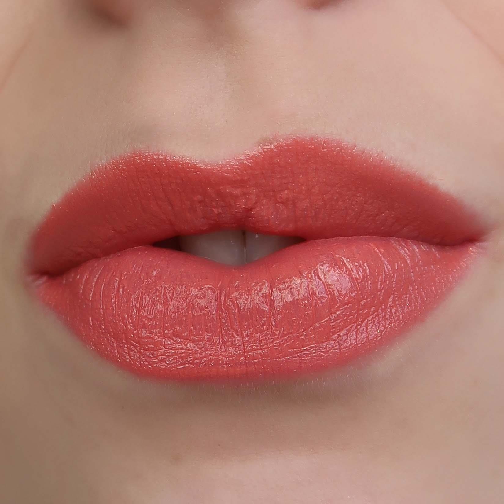 Sandstone Intense Care Lipstick 40 Coral Beach Lyko sandstone-intense-care-lipstick-40-coral-beach-lyko