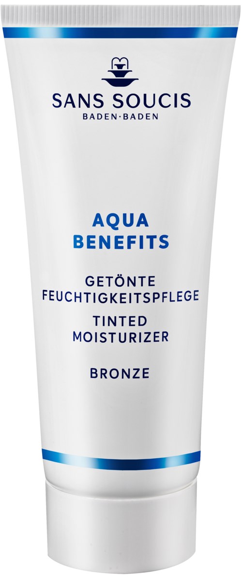 En vit tub med blå text och linjer, märkt som ett tonat återfuktande ansiktskräm från Sans Soucis Aqua Benefits, på tyska och engelska.