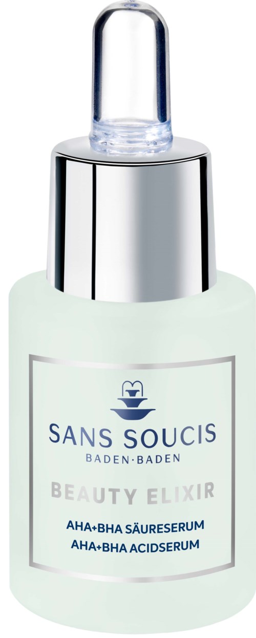 En lille, hvid flaske med pipettehætte, mærket 'SANS SOUCIS BEAUTY ELIXIR,' indeholder serum til huden.