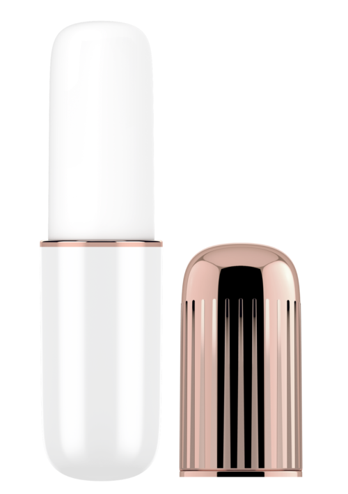 Valkoinen kapselimainen esine rosegold-metallikorkilla, muistuttaa kosmetiikka- tai hajuvesipulloa.