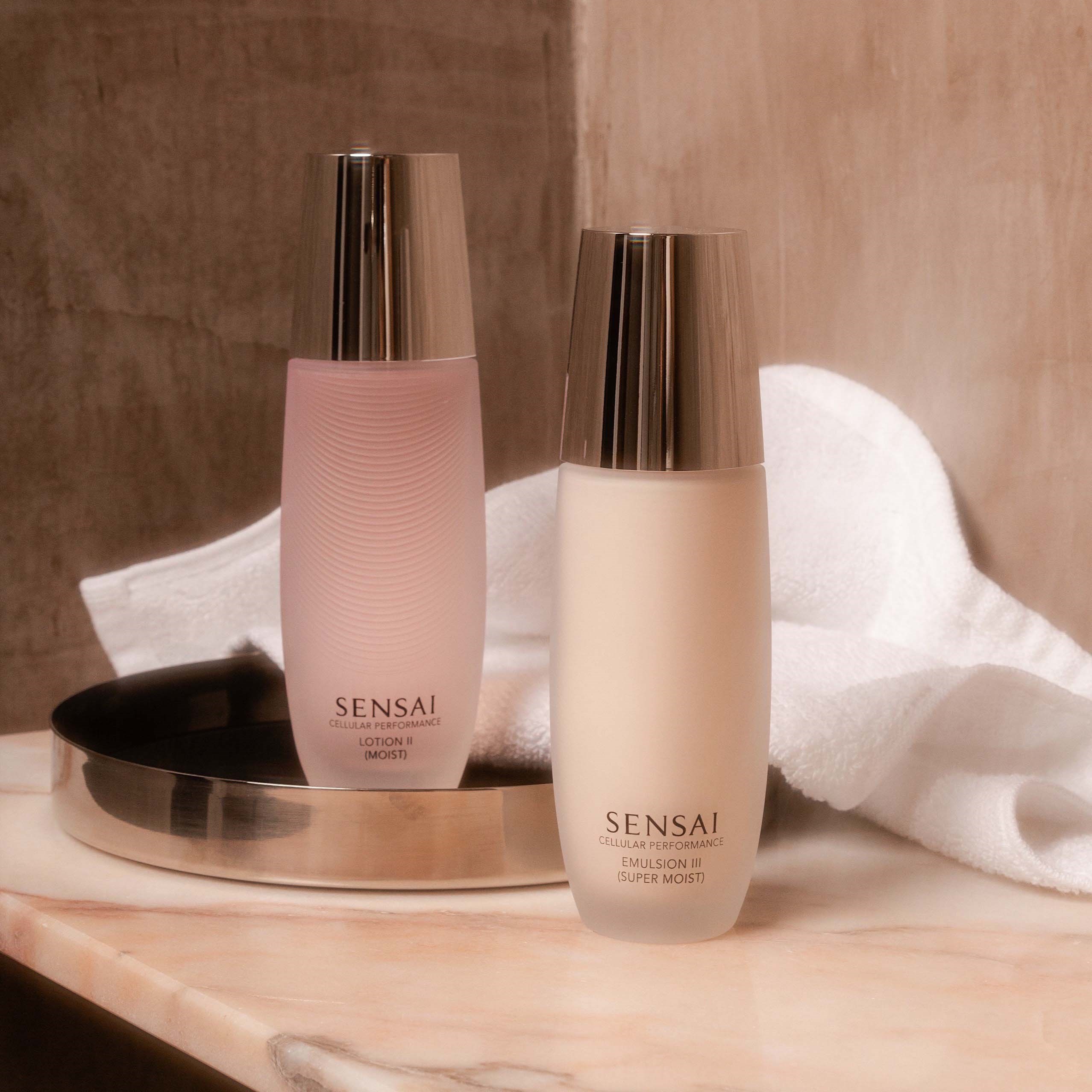 Sensai Cellular Performance Lotion II Moist 125 ml (obrázok 3)