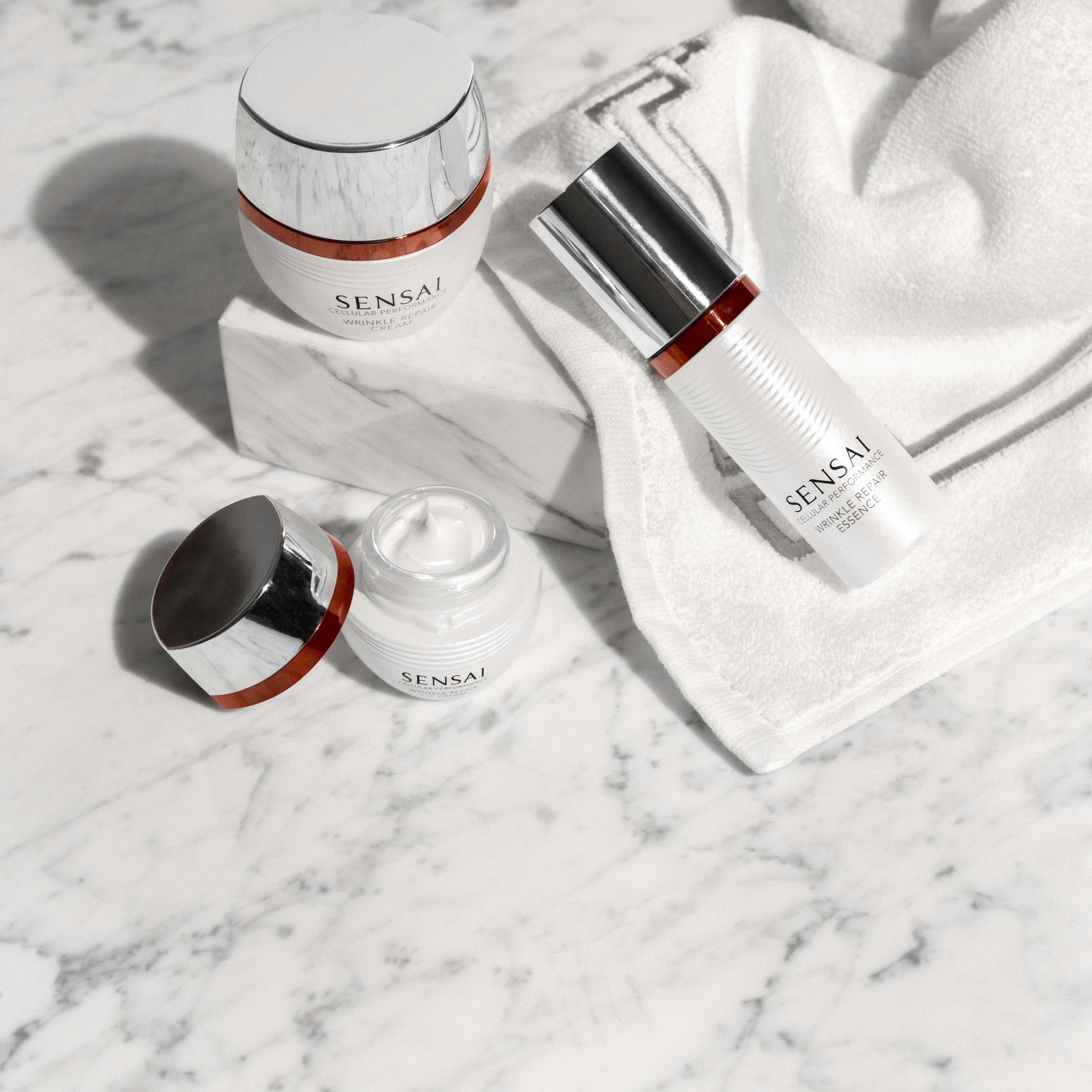 Sensai Cellular Performance Wrinkle Repair Essence 40 ml (obrázok 2)