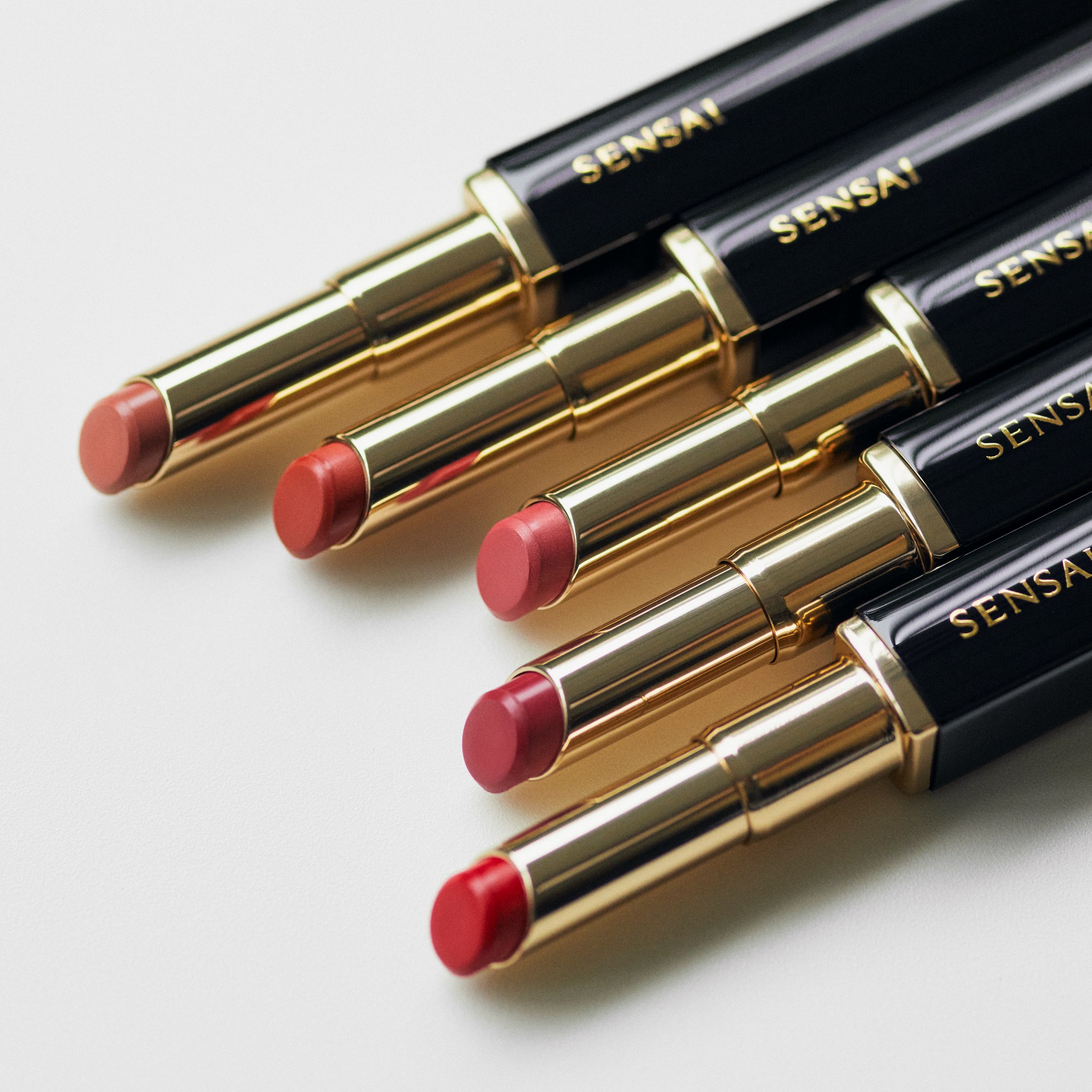 Sensai Contouring Lipstick Refill 12 Beige Nude (obrázok 5)