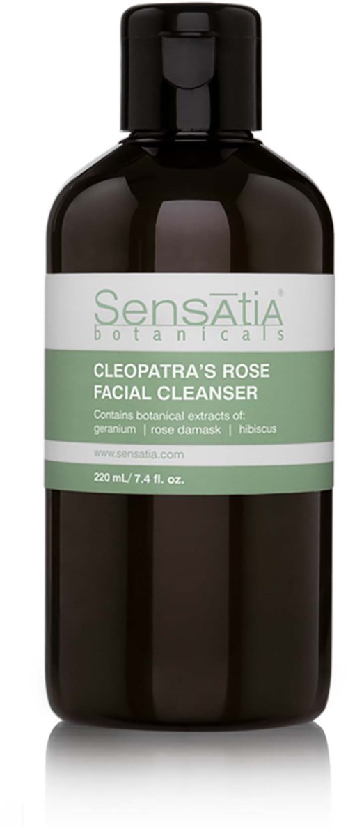 Eine dunkle Flasche mit dem Label SensATia Botanicals für Cleopatra's Rose Facial Cleanser.