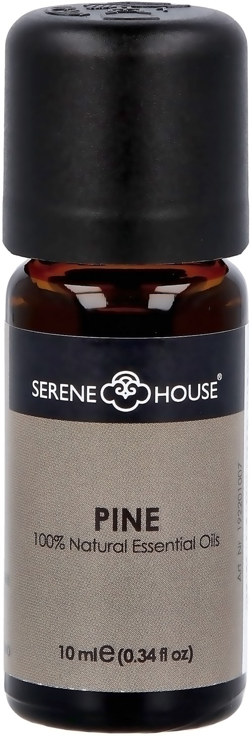 En liten bärnstensfärgad flaska med svart lock märkt 'PINE' och '100% Natural Essential Oil' från Serene House.