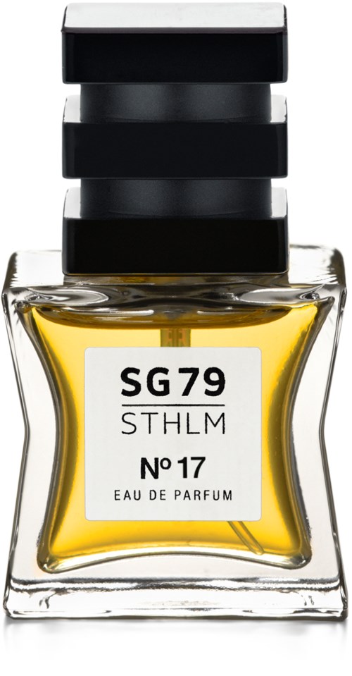 En parfymflaska med svart lock, innehåller gulaktigt vätska, märkt SG79, STHLM, No. 17 Eau de Parfum.