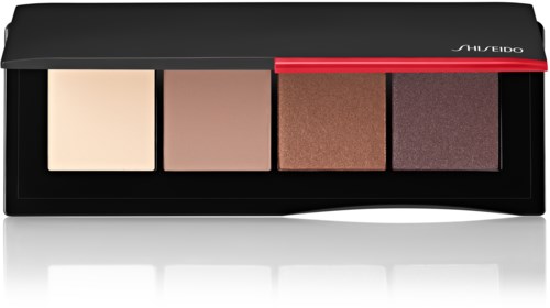 Eine Palette mit vier Make-up-Tönen, von hell bis dunkel, in einem schwarzen Gehäuse mit roter Linie.
