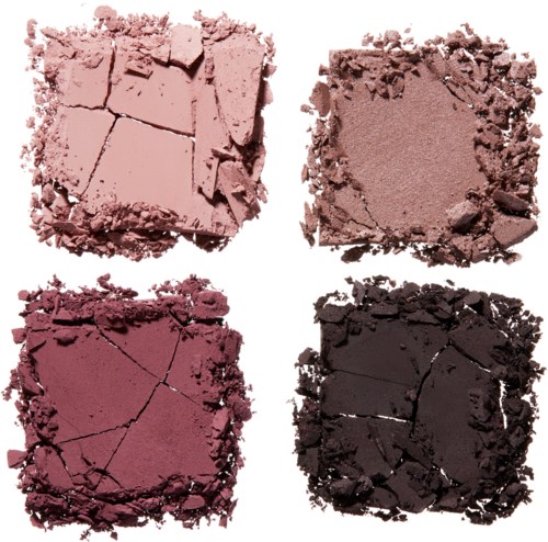 Vier zerschlagene Make-up-Pulverabschnitte in Pink, Beige, Rot und Schwarz. Jeder Abschnitt ist zersplittert und verstreut.