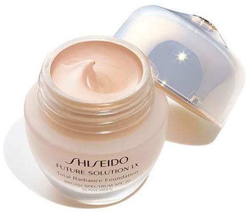 Shiseido Future Solution LX Total Radiance Foundation R2 30 ml