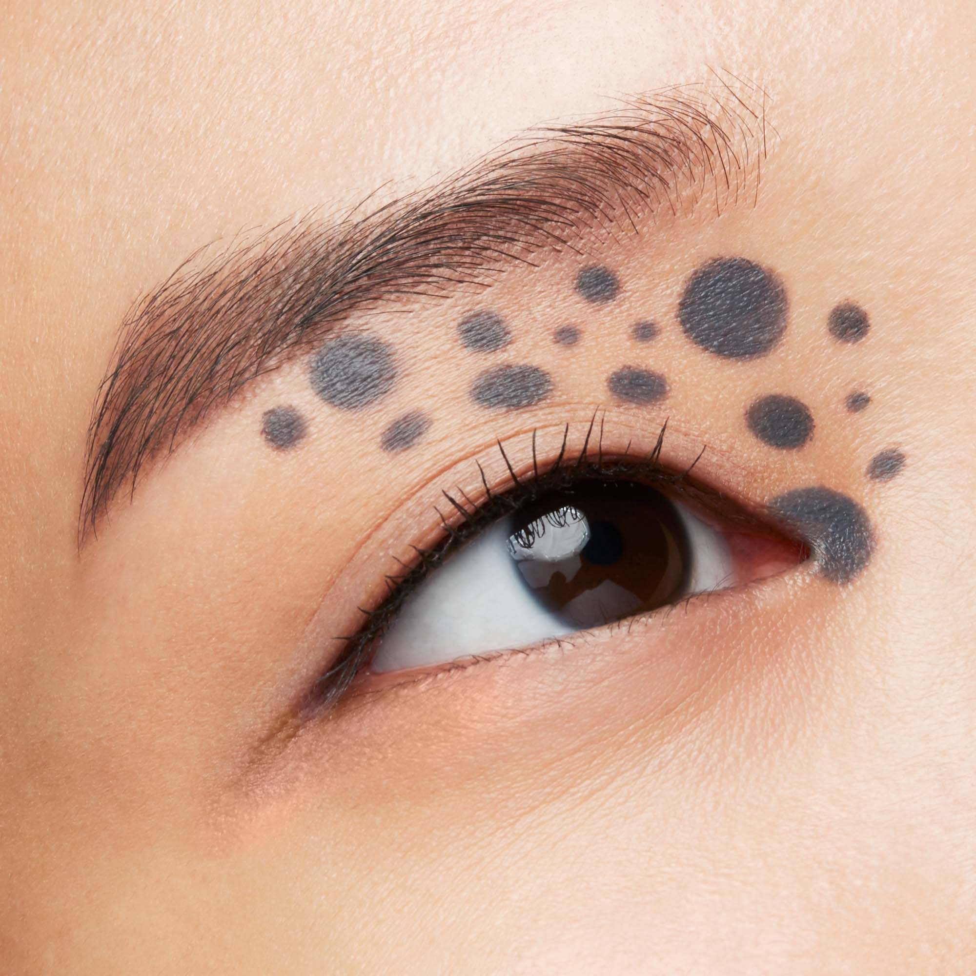 Shiseido MicroLiner 07 Grey (obrázok 3)