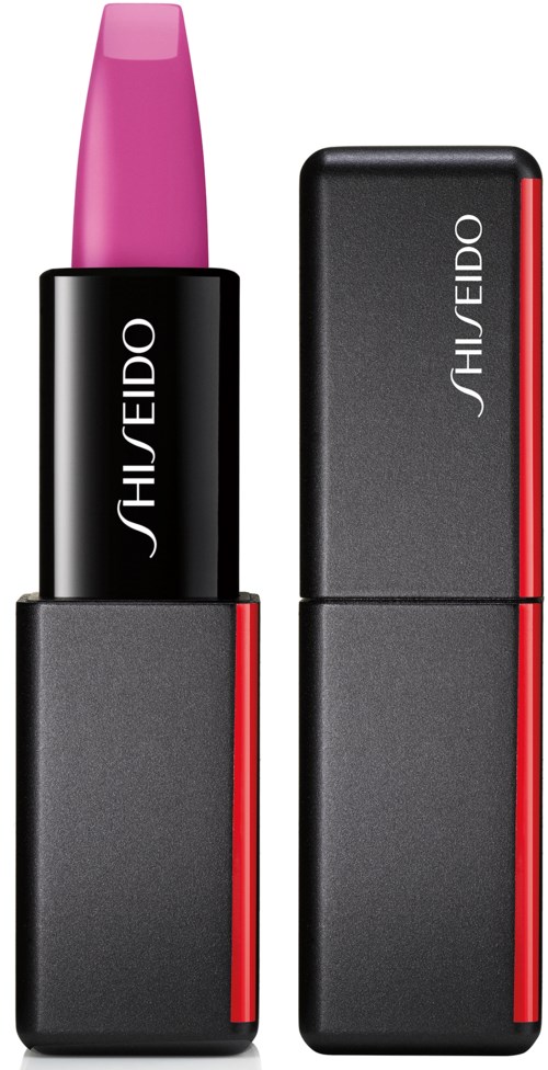 En svart leppestiftkasse med røde detaljer og en rosa leppestift som stikker ut.