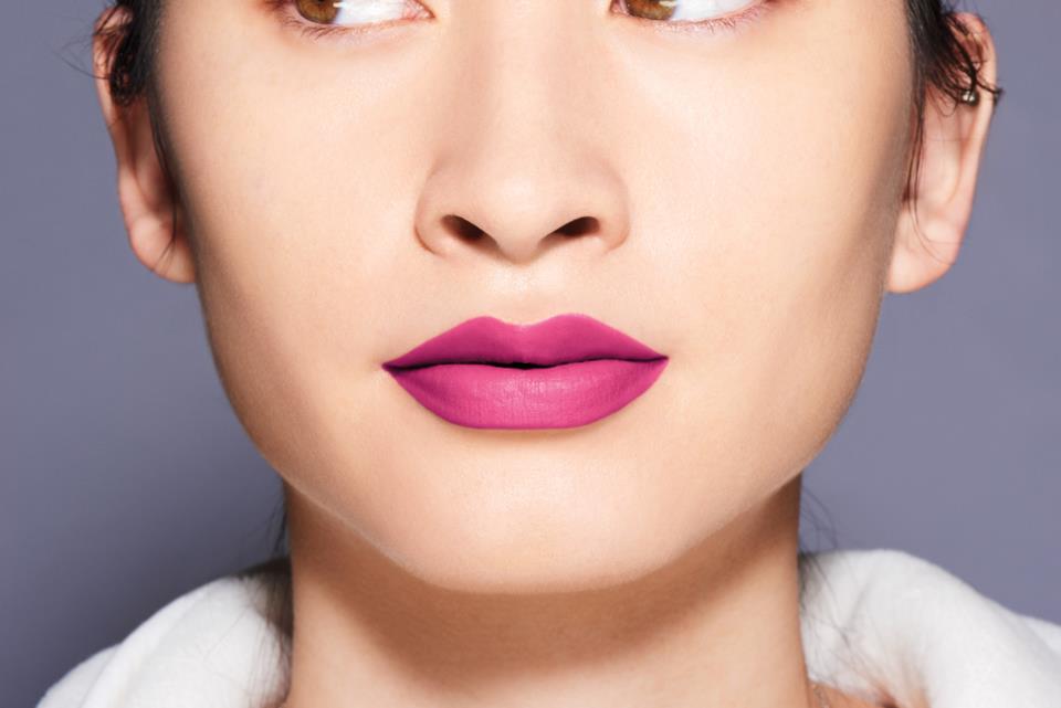 Shiseido Modernmatte Powder Lipstick 519 Fuchsia fetish