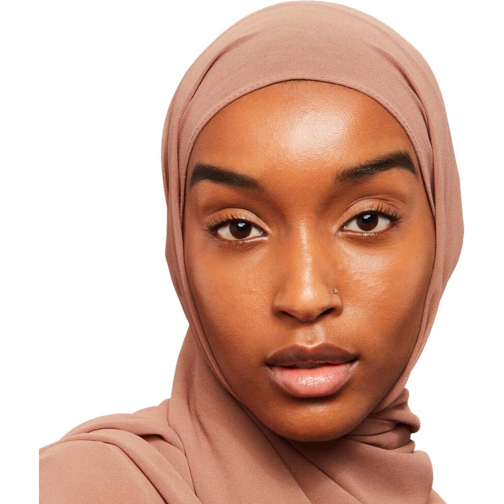 Shiseido Synchro Skin Radiant Lifting Foundation 510 (obrázok 4)