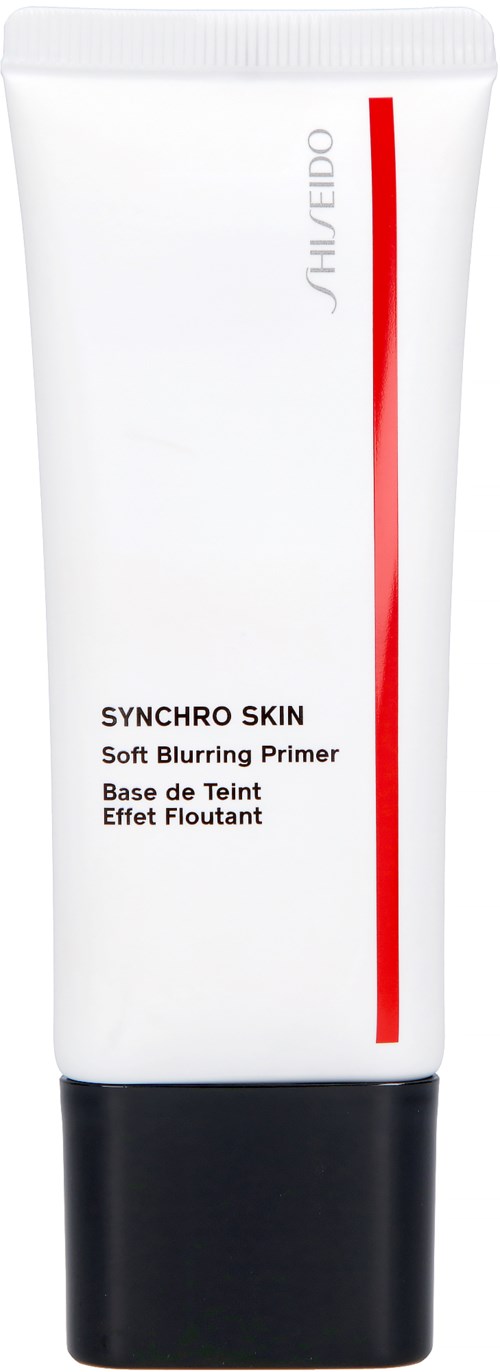 En hvid tube med sort bund, rød linje og tekst om Shiseido's Synchro Skin primer. Den ser ren og enkel ud.