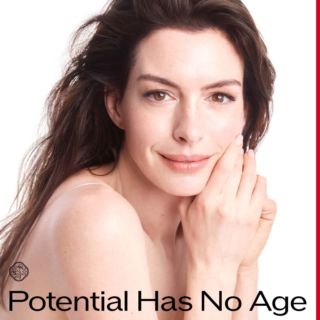 Alternativ bild 1 för Shiseido Vital Perfection LiftDefine Radiance Night Concentrate 40 ml