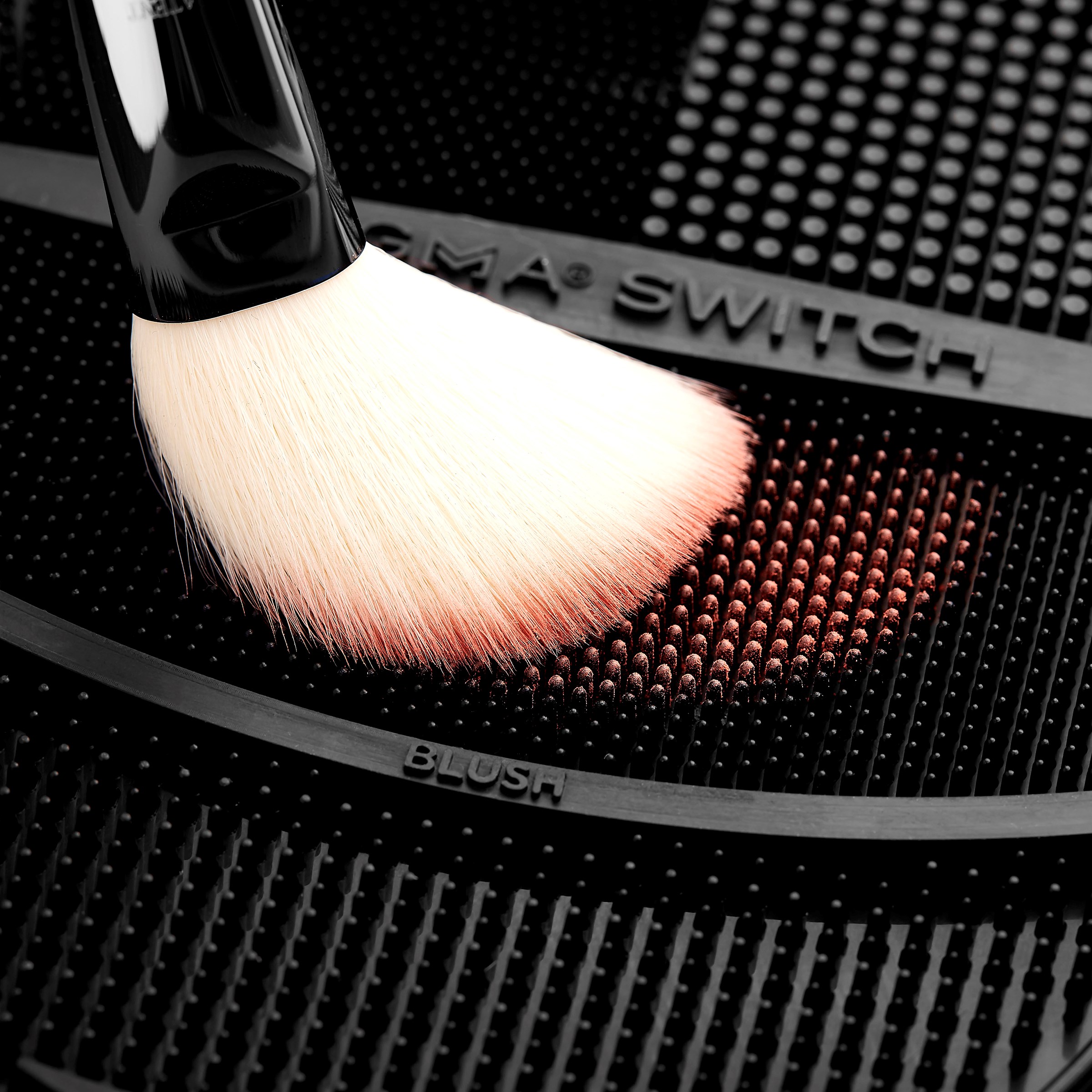 Sigma Beauty Switch - tarka do czyszczenia pędzli (obrázok 5)