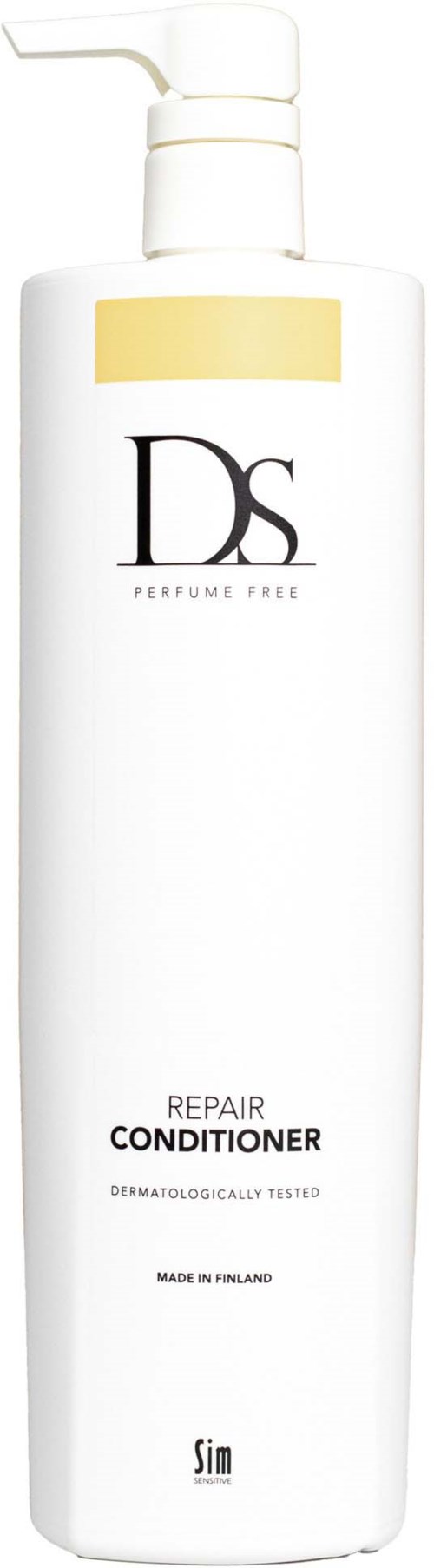 En hvit flaske med pumpe, merket DS Repair Conditioner, duftfri og laget i Finland.