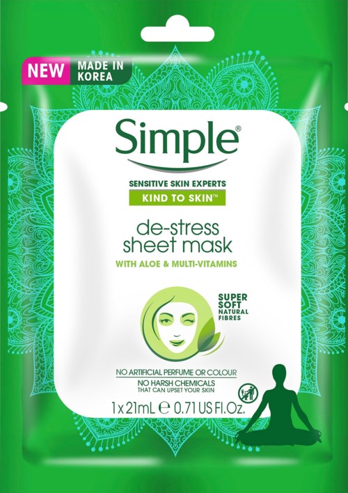En grønn pakke med en beroligende sheetmaske med aloe, ment for sensitiv hud.