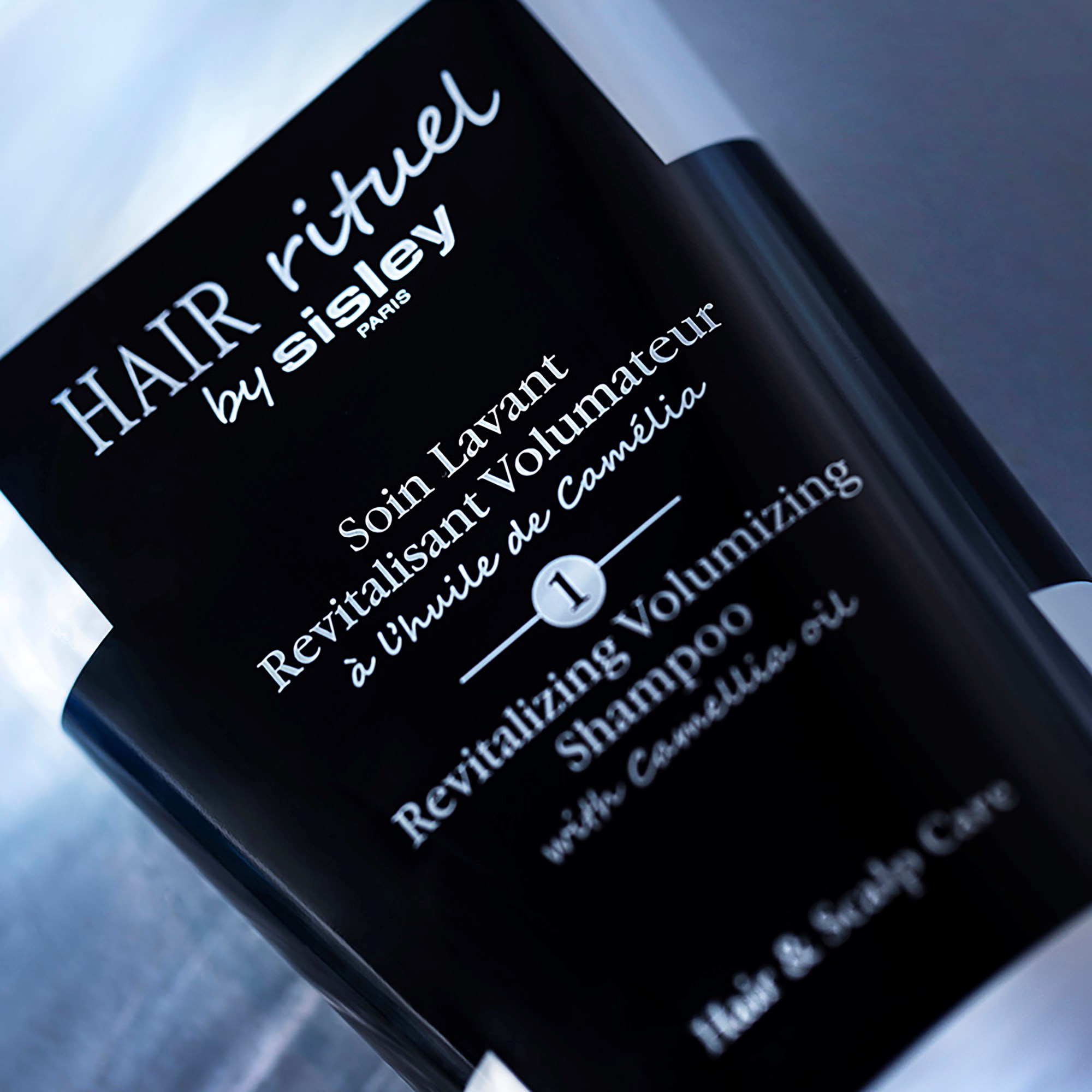 Sisley Hair Rituel by Sisley Revitalizing Volumizing Shampoo 200 ml (obrázok 4)