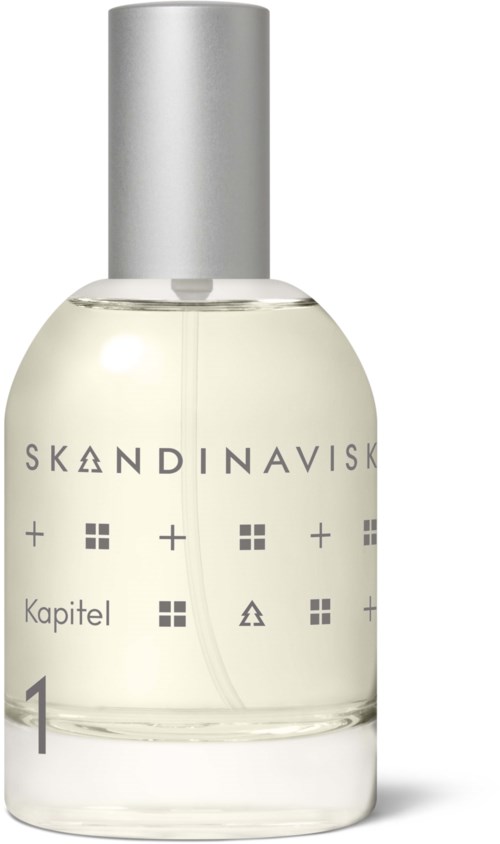 Przezroczysta butelka z szarym kapslem, oznaczona "SKANDINAVISK" i "Kapitel 1," prawdopodobnie perfumy lub zapach.