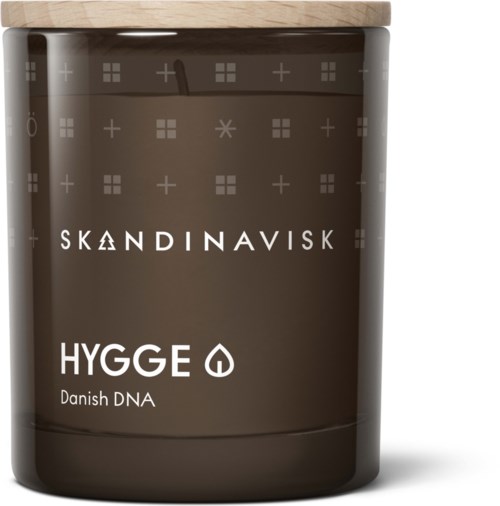 Brown container with white text, showing brand 'Skandinavisk' and product 'Hygge Danish DNA'.