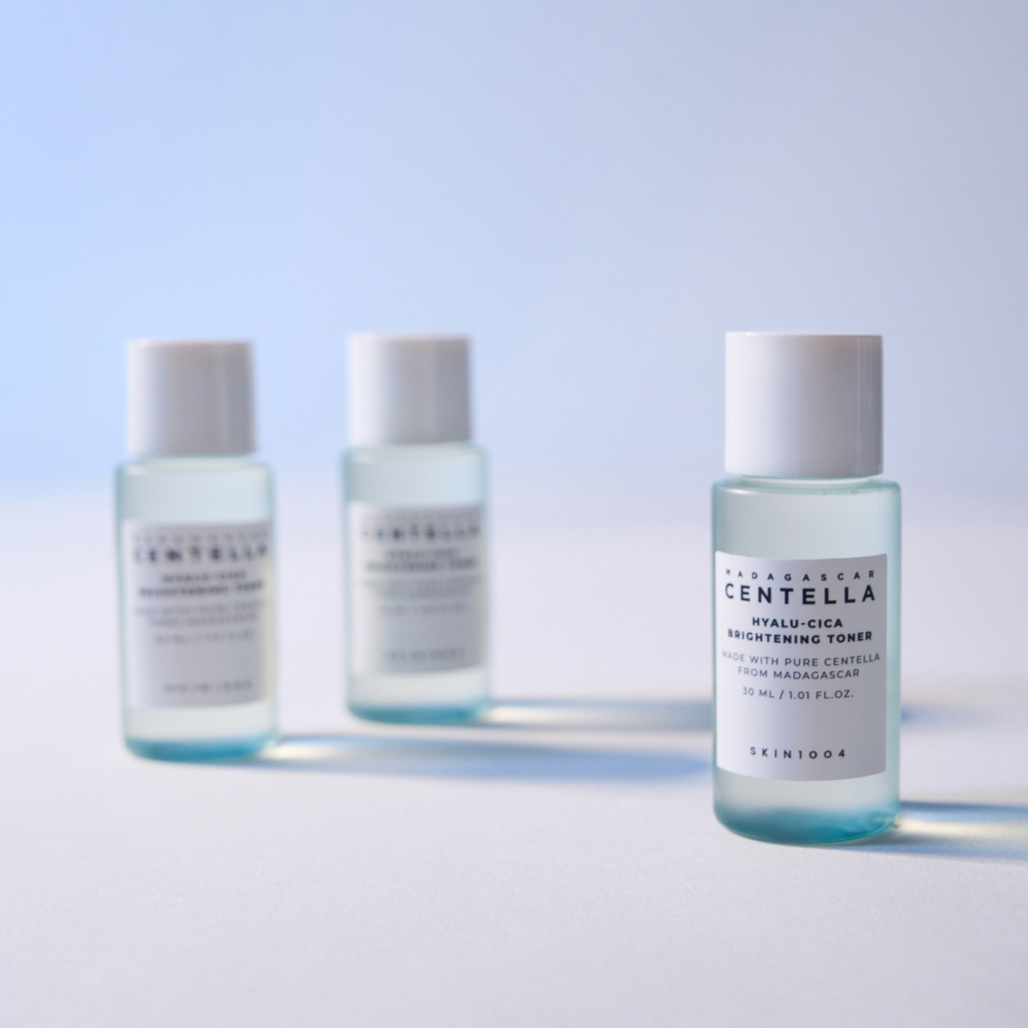SKIN1004 Madagascar Centella Hyalu-Cica Brightening Toner 30 ml (obrázok 6)