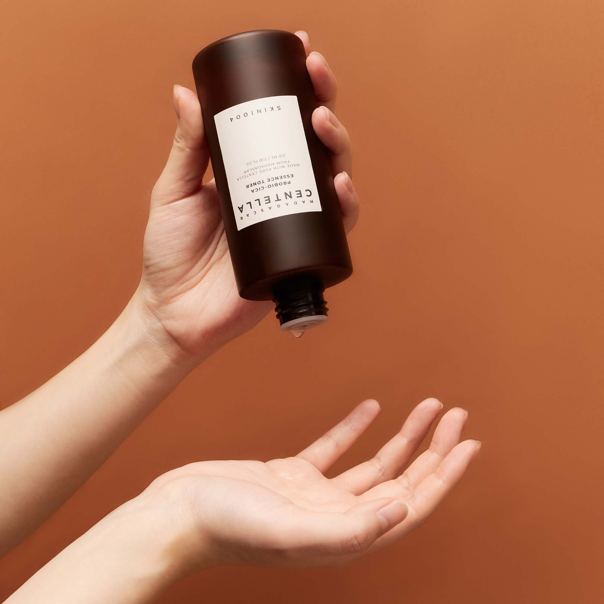 SKIN1004 Madagascar Centella Probio-Cica Essense Toner 210 ml (obrázok 8)