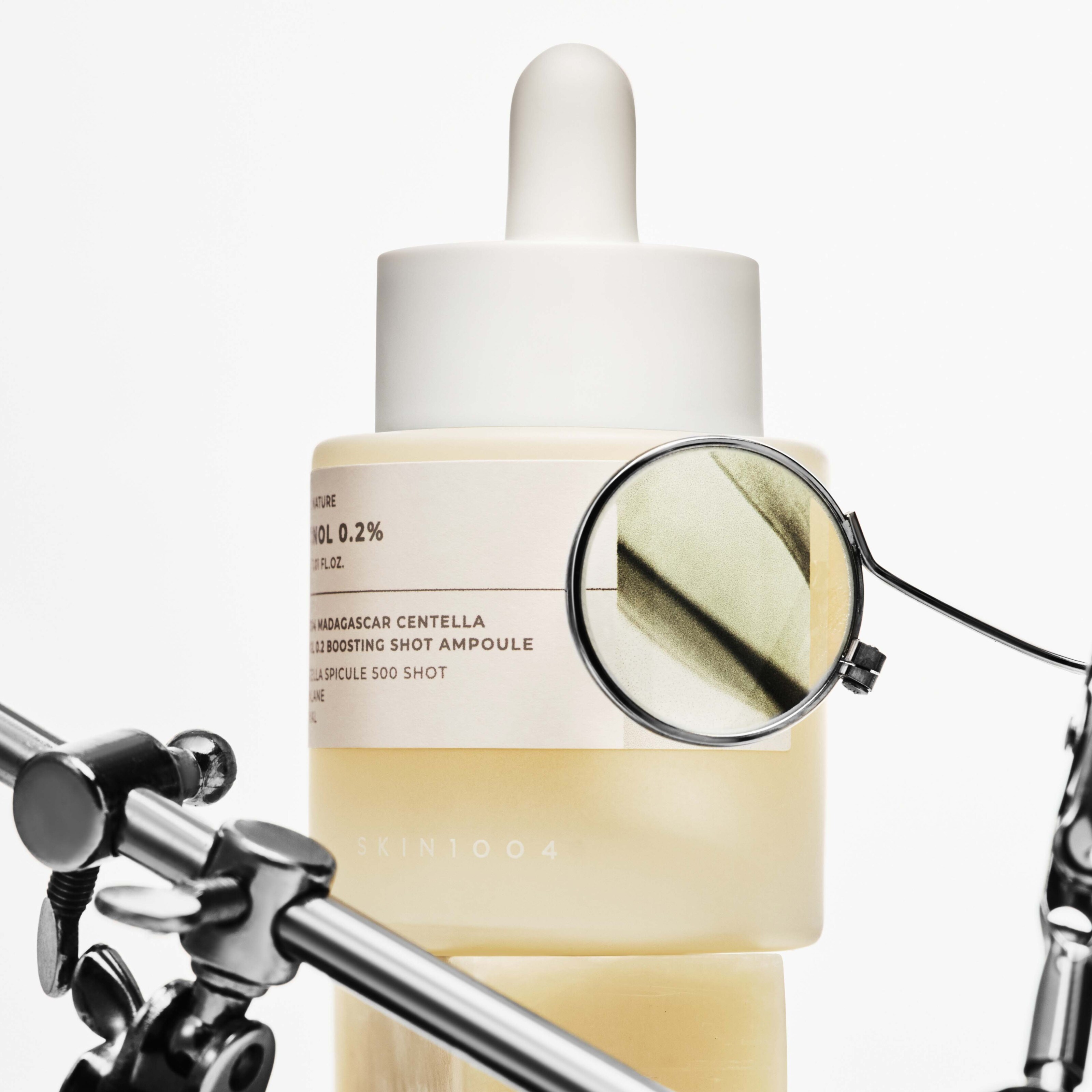 SKIN1004 Madagascar Centella Retinol 0.2 Boosting Shot Ampoule (zdjęcie 4)